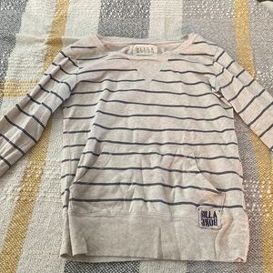 Light weight pullover sweater